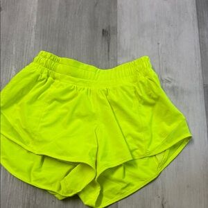 Lululemon Hottie Hots 2.5 inch